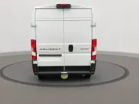 Gebraucht Peugeot Boxer 140 PS (102 kW) 2024 Weiss Van