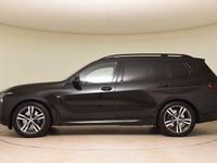 Gebraucht BMW X7 M Sport 352 PS (258 kW) 2024 Schwarz SUV