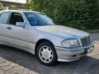 Gebraucht Mercedes C180 122 PS (89 kW) 1998 Silber Limousine