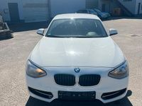 Gebraucht BMW 114 102 PS (75 kW) 2013 Weiß Kleinwagen