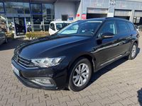 Gebraucht VW Passat Basis 150 PS (110 kW) 2021 Schwarz Kombi