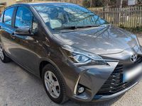 Gebraucht Toyota Yaris 110 PS (80 kW) 2018 Grau Kleinwagen
