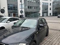 Gebraucht BMW 120 177 PS (130 kW) 2011 Schwarz Kleinwagen