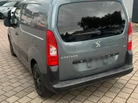 Gebraucht Peugeot Partner 90 PS (66 kW) 2011 Grau Van / Kleinbus