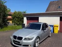 Gebraucht BMW 325 197 PS (144 kW) 2009 Silber Limousine