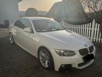Gebraucht BMW 325 M Sport 245 PS (180 kW) 2011 Weiß Coupé
