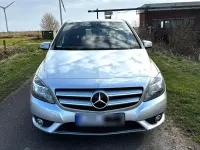 Gebraucht Mercedes B200 136 PS (100 kW) 2012 Silber Kleinwagen
