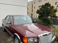 Second-hand Mercedes E300 188 CP (138 kW) 1988 Roșu Berlinǎ