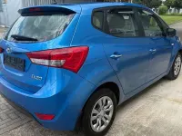 Gebraucht Hyundai ix20 90 PS (66 kW) 2017 Blau Kleinwagen