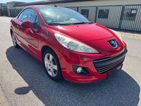 Gebraucht Peugeot 207 CC 120 PS (88 kW) 2012 Rot Cabrio