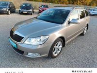 Gebraucht Skoda Octavia Elegance 105 PS (77 kW) 2012 Beige Limousine