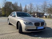 Second-hand BMW 730 245 CP (180 kW) 2009 Argintiu Berlinǎ
