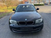 Gebraucht BMW 120 177 PS (130 kW) 2011 Schwarz Kleinwagen