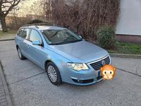 Gebraucht VW Passat 140 PS (102 kW) 2006 Blau Kombi