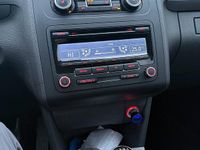 Gebraucht VW Touran 103 PS (75 kW) 2011 Schwarz Van / Kleinbus