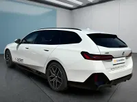 Gebraucht BMW 540 286 PS (210 kW) 2026 Weiß Kombi