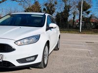 Gebraucht Ford Focus 125 PS (91 kW) 2016 Weiß Kombi