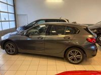 gebraucht BMW 116 d Sport Line Autom. Navi LED Shadow-Line