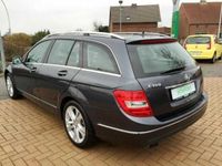 Gebraucht Mercedes C180 Avantgarde 156 PS (114 kW) 2014 Grau metallic Kombi