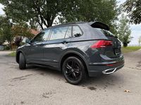 Gebraucht VW Tiguan Sportline 150 PS (110 kW) 2023 Grau SUV