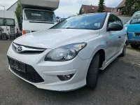 Gebraucht Hyundai i30 109 PS (80 kW) 2012 Weiß Limousine