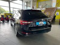 Gebraucht Skoda Superb 218 PS (160 kW) 2022 Black magic Kombi