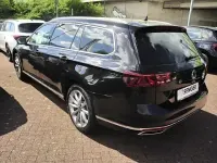 Second-hand VW Passat GTE 218 CP (160 kW) 2023 Negru Break