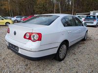 Gebraucht VW Passat Comfortline 170 PS (125 kW) 2007 Weiß Limousine