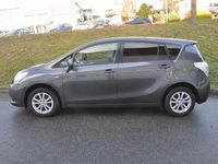 Gebraucht Toyota Verso Edition 147 PS (108 kW) 2011 Grau Van / Kleinbus