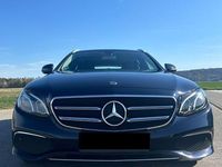 Second-hand Mercedes E220 194 CP (142 kW) 2019 Albastru Berlinǎ