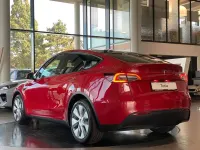 Gebraucht Tesla Model Y Long Range AWD 378 kW (514 PS) 2022 Rot SUV