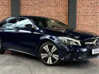 Gebraucht Mercedes CLA220 Shooting Brake 177 PS (130 kW) 2017 Blau Kombi