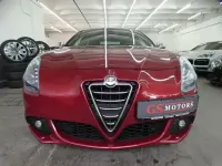Gebraucht Alfa Romeo Giulietta Turismo 170 PS (125 kW) 2012 Rot Kleinwagen