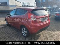 Gebraucht Ford Fiesta Titanium 95 PS (69 kW) 2016 Rot Limousine