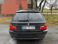 Gebraucht BMW 320 150 PS (110 kW) 2002 Blau Kombi