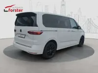 Gebraucht VW Multivan Style 150 PS (110 kW) 2023 Weiß Van / Kleinbus