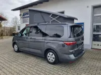 Neu VW California Beach 150 PS (110 kW) 2026 Grau Van