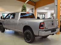 Gebraucht Dodge Ram 416 PS (305 kW) 2023 Billet silver Pickup