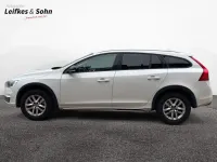 Gebraucht Volvo V60 CC Kinetic 150 PS (110 kW) 2016 Weiß Kombi