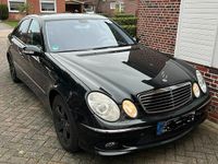 Gebraucht Mercedes E240 Avantgarde 177 PS (130 kW) 2003 Grün Limousine