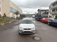 Gebraucht Ford Mondeo Ghia 145 PS (106 kW) 2003 Silber Kombi
