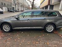Gebraucht VW Passat Highline 190 PS (139 kW) 2017 Grau Kombi