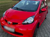 Gebraucht Toyota Aygo 67 PS (49 kW) 2007 Rot Kleinwagen