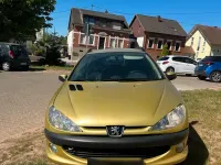 Gebraucht Peugeot 206 109 PS (80 kW) 2003 Gold Kombi