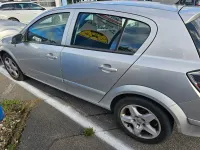 Gebraucht Opel Astra Edition 140 PS (102 kW) 2007 Silber Limousine