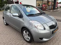 Gebraucht Toyota Yaris Cool 87 PS (63 kW) 2006 Silber Limousine
