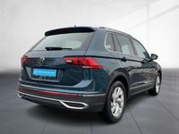 Gebraucht VW Tiguan Elegance 150 PS (110 kW) 2023 Nightshade blue metallic SUV