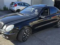 Gebraucht Mercedes E240 Avantgarde 177 PS (130 kW) 2004 Schwarz Limousine
