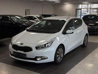 Gebraucht Kia Ceed Spirit 90 PS (66 kW) 2016 Weiß Kleinwagen