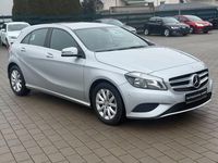 Gebraucht Mercedes A180 122 PS (89 kW) 2013 Silber Limousine